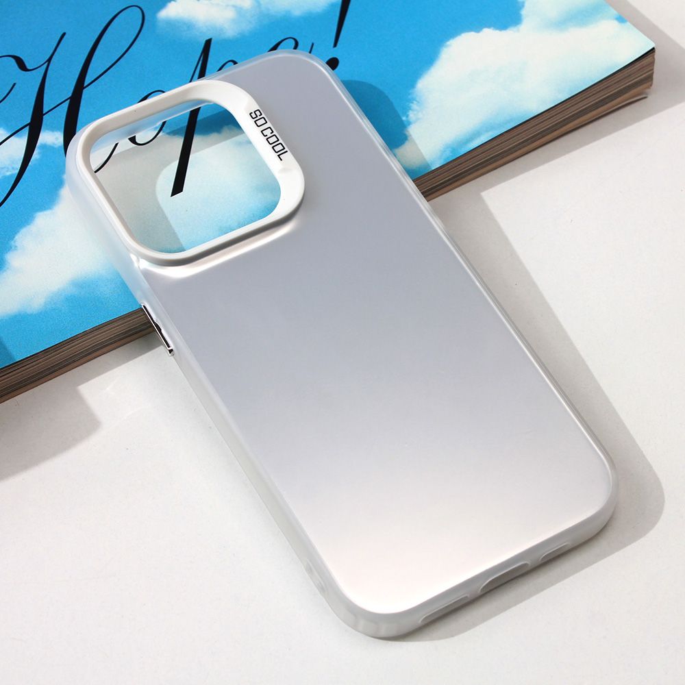 Maska za Apple iPhone 15 Pro — Clear, srebrna