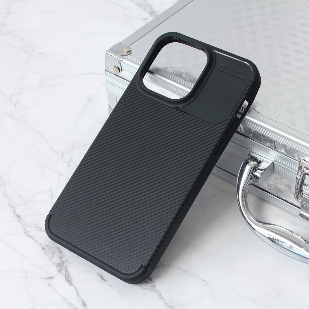 Maska za Apple iPhone 15 Pro Max — Defender Carbon, crna