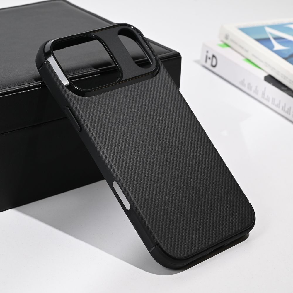 Maska za Apple iPhone 17 Pro Max — Defender Carbon, crna