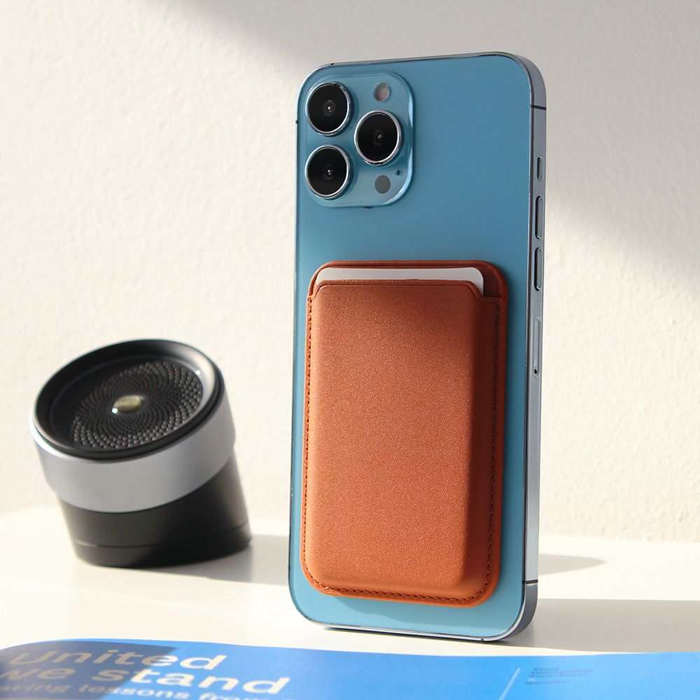 Maska za Apple iPhone 12 — Leather Magsafe Pocket, braon