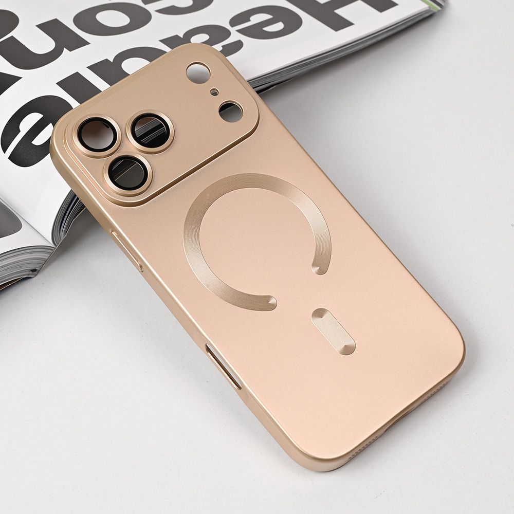 Maska za Apple iPhone 17 Pro Max — Magsafe Chrome, zlatna