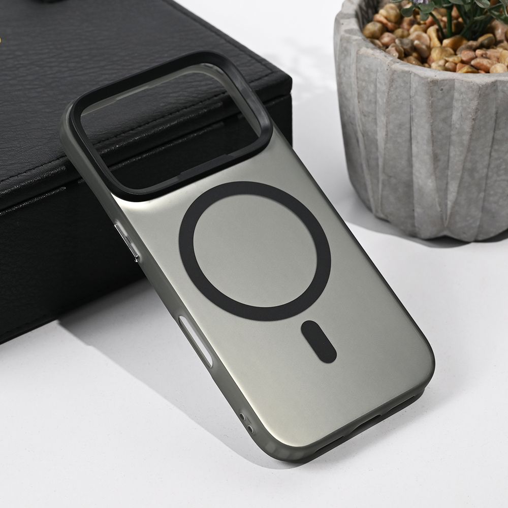 Maska za Apple iPhone 17 Pro — Magsafe Clear, crna
