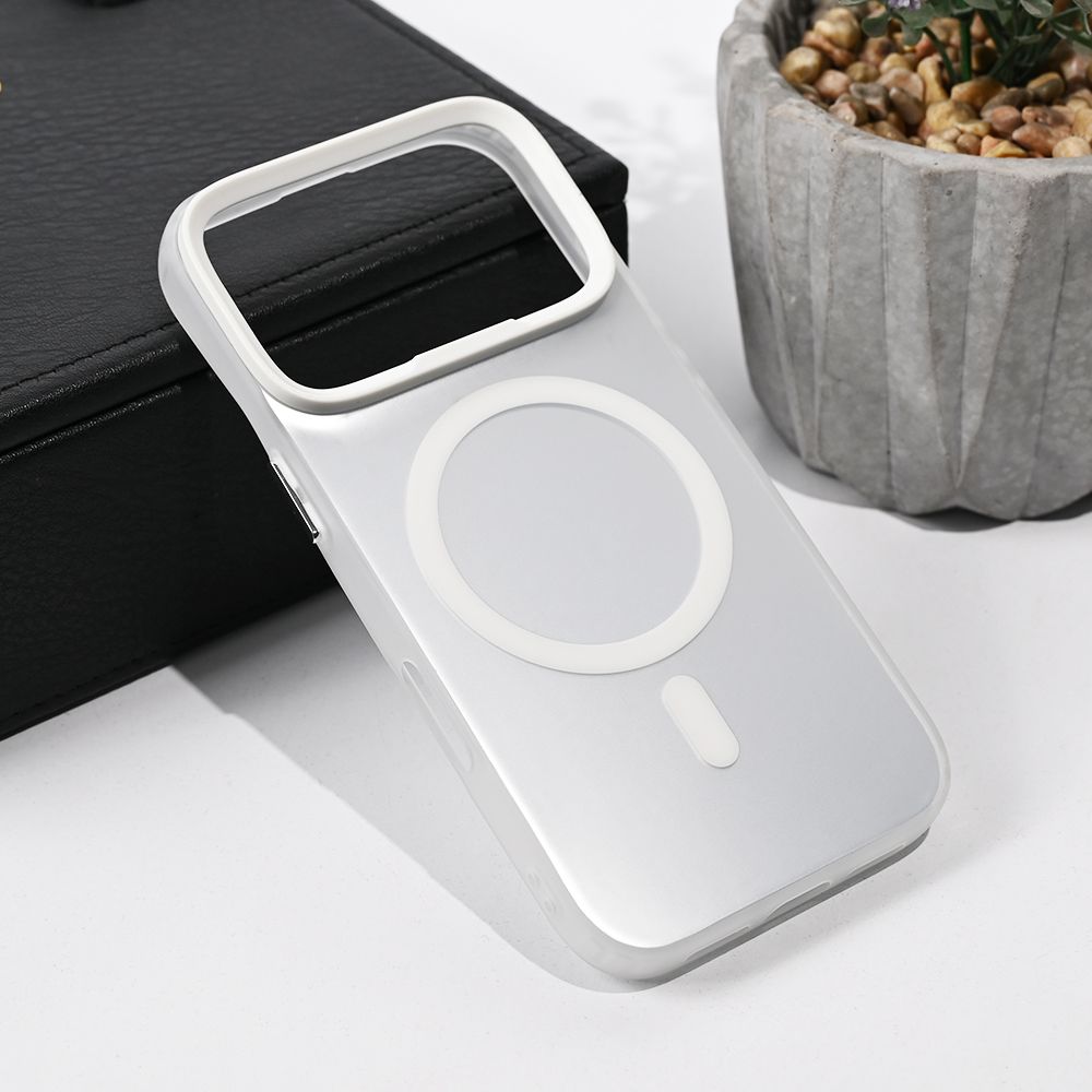 Maska za Apple iPhone 17 Pro — Magsafe Clear, srebrna