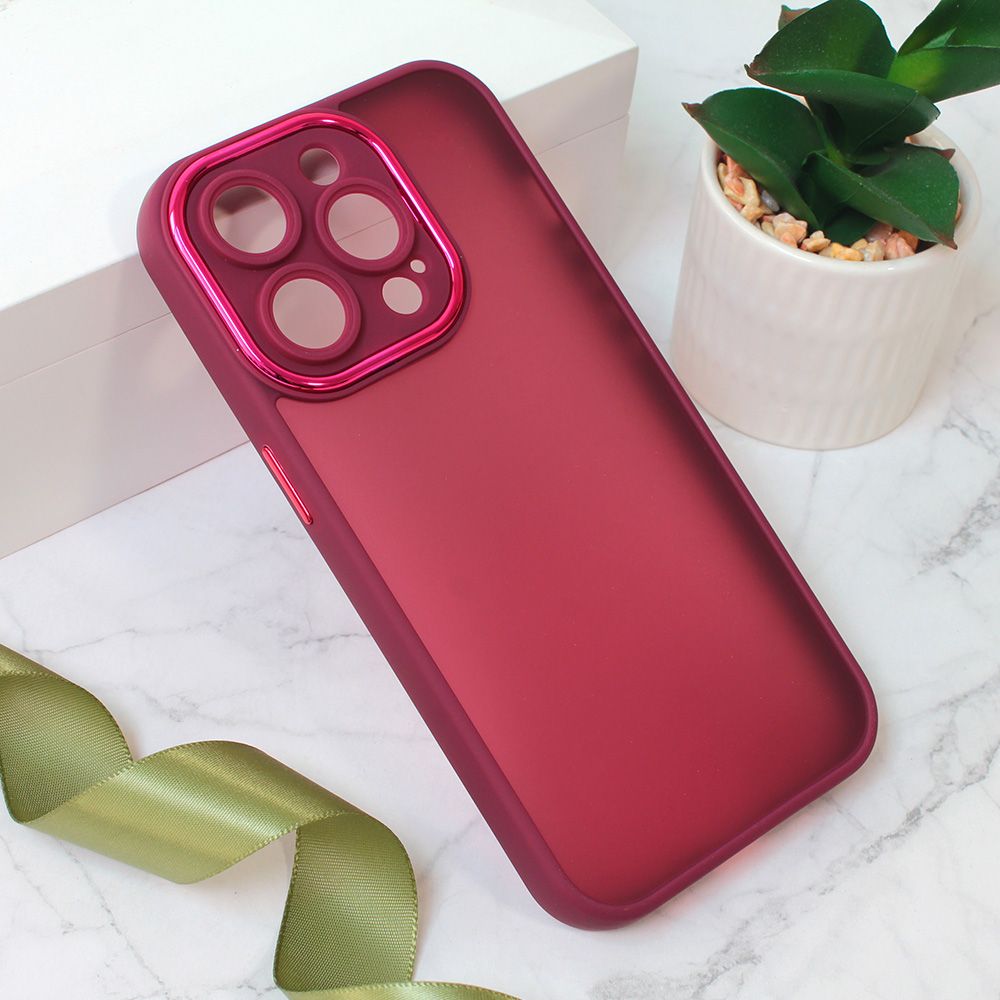 Maska za Apple iPhone 15 Pro — Shining Camera, crvena