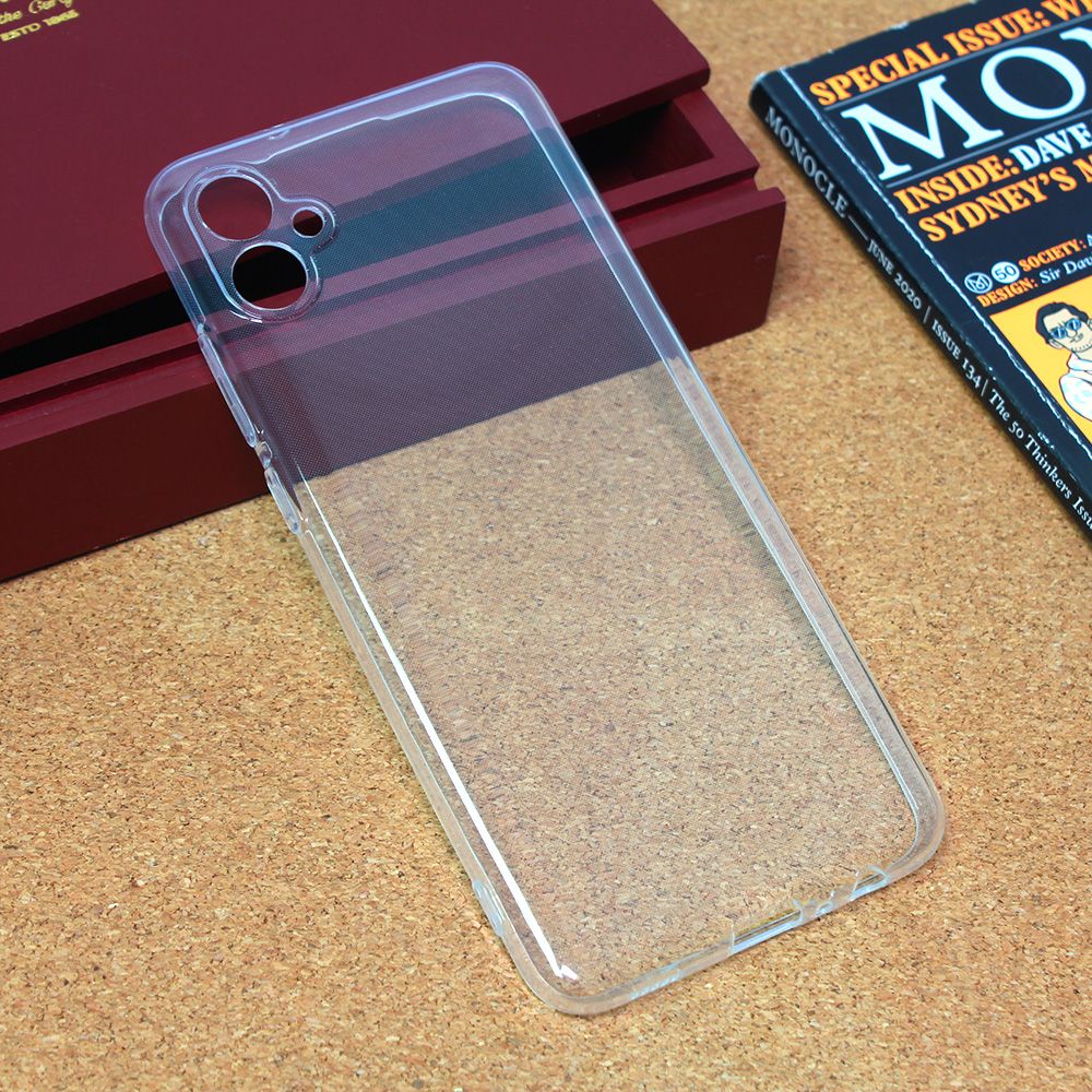 Maska za Samsung Galaxy A04e — Silikonska Ultra Thin, transparent
